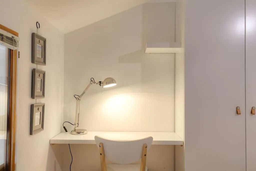 Ferienwohnung Loft Avec Mezzanine Au Coeur Du 3Eme, Lyon Apartment